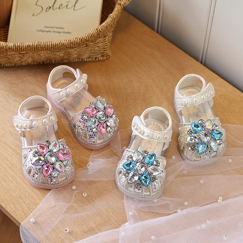 Baby Princess Sandals Sweet Shiny Crystal Toddler Walking Shoes Soft Bottom Non-slip 2026 Summer New Kids Casual Sandals Trendy