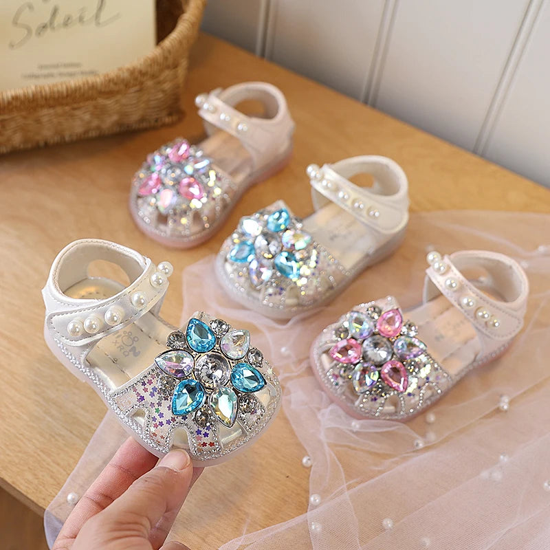 Baby Princess Sandals Sweet Shiny Crystal Toddler Walking Shoes Soft Bottom Non-slip 2026 Summer New Kids Casual Sandals Trendy